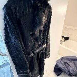 Luxurious Black Fur Women's Leather Coat